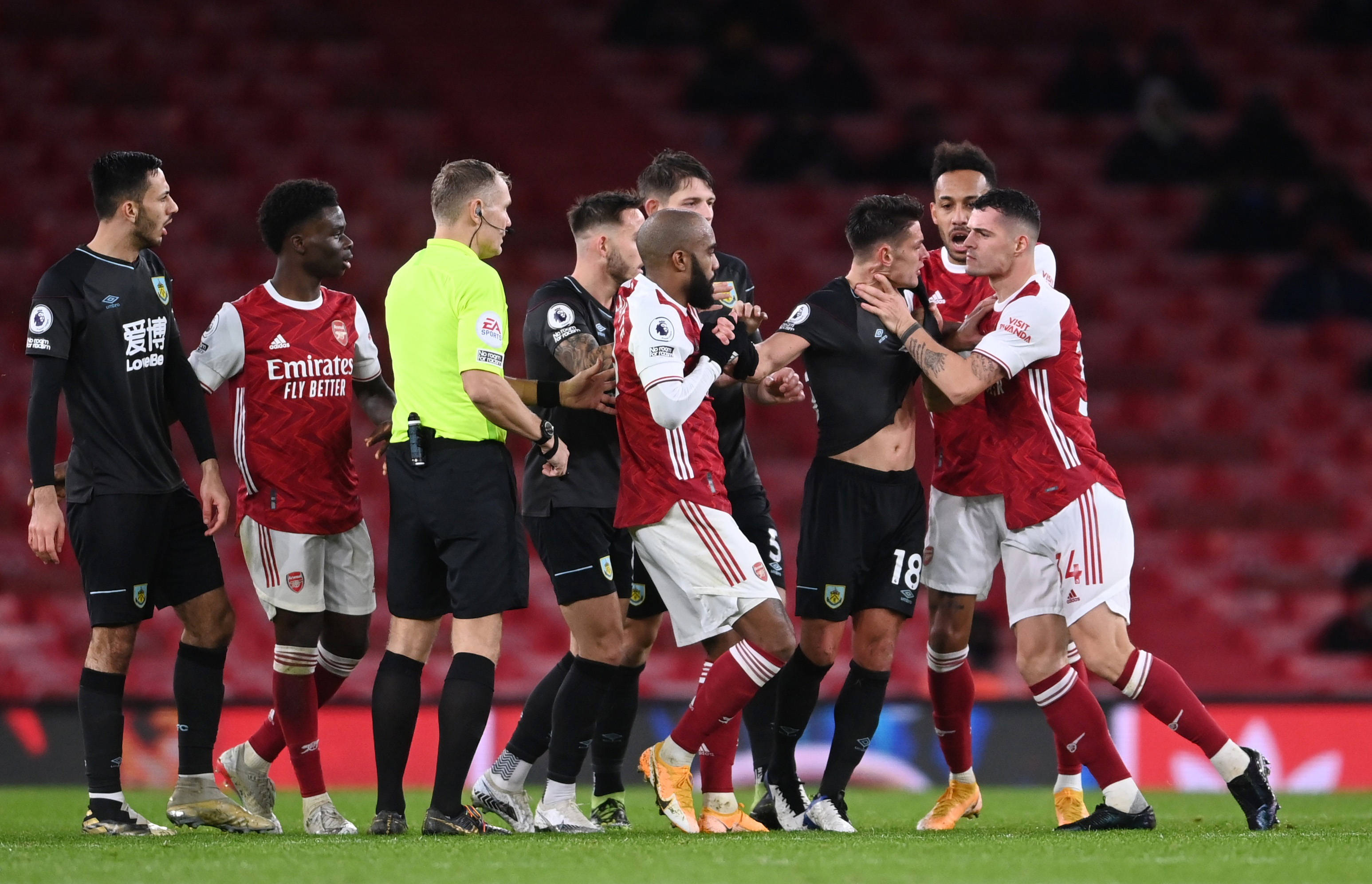 曾在英超联 曾在英超联